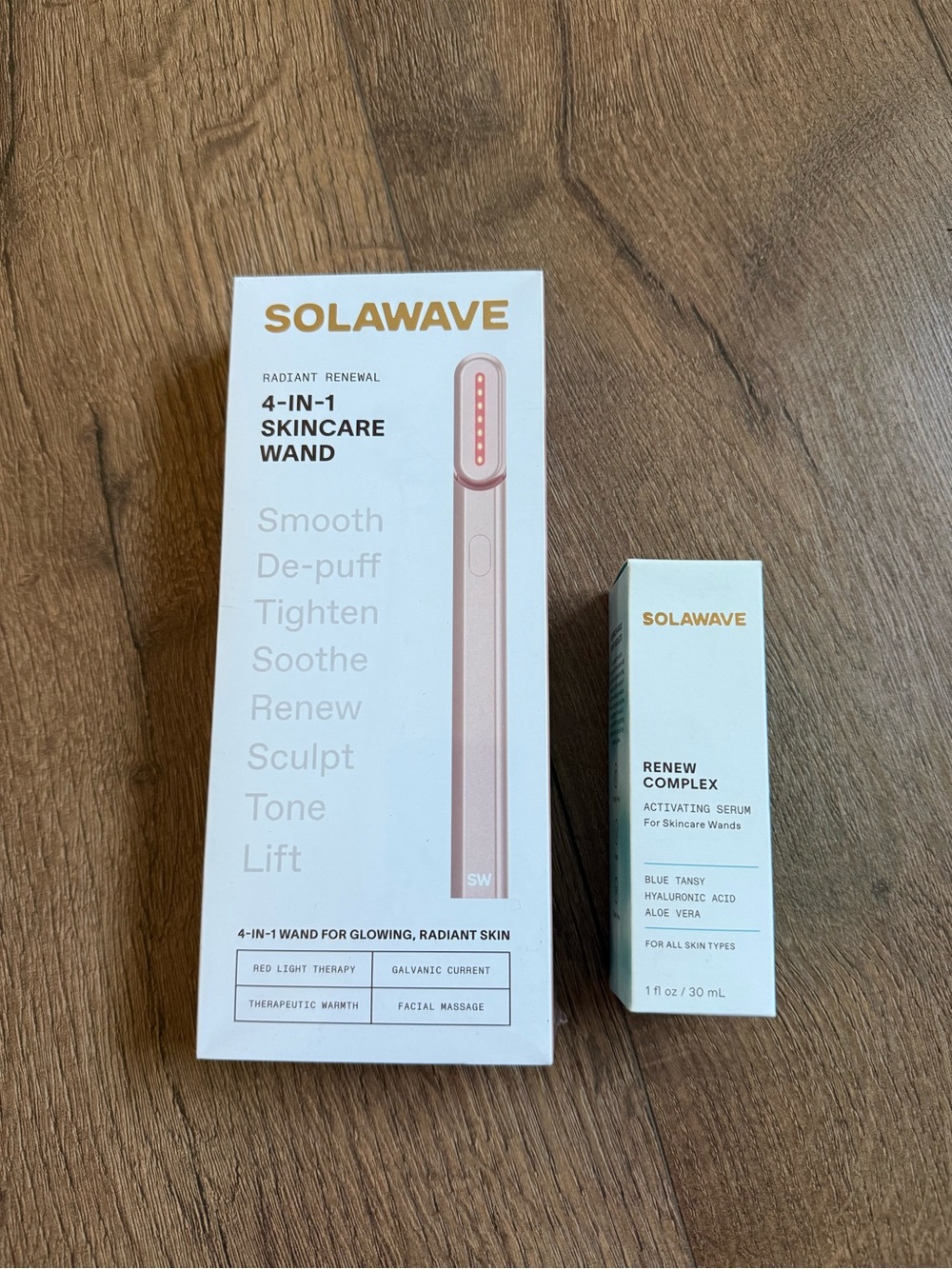 Solawave 4-in-1 Skincare Wand in Rose with Renew Complex Serum
